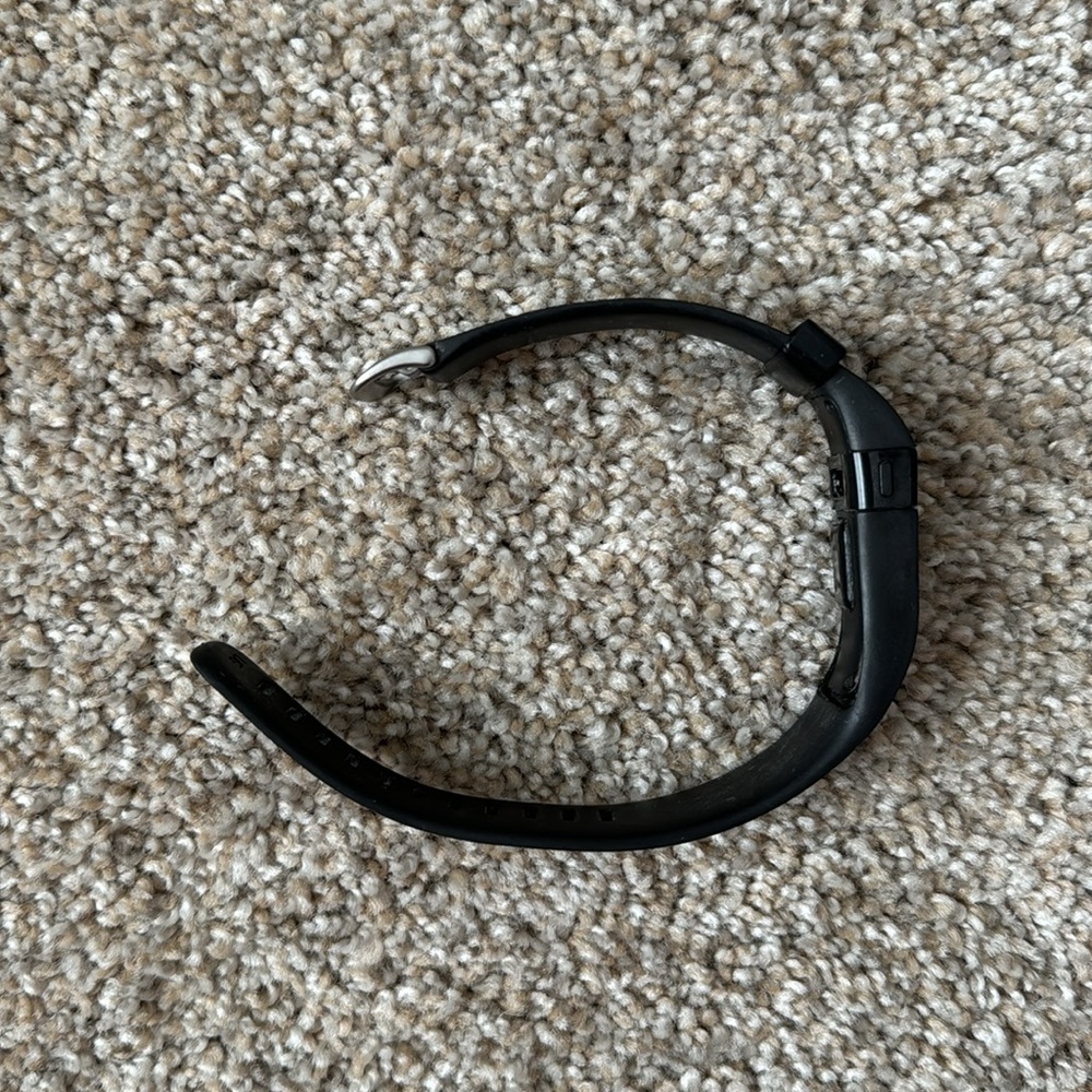 Fitbit Charge Hr - image 4